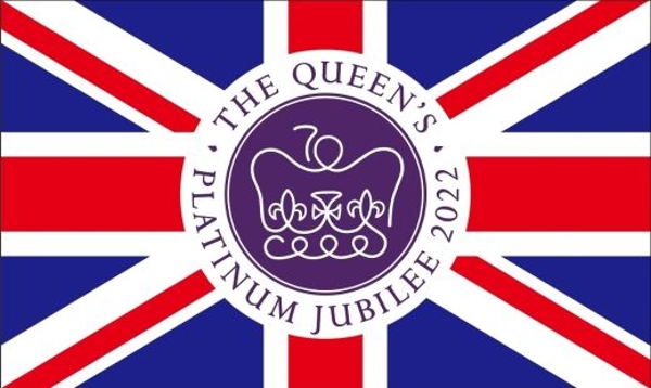 Queen Platinum Jubilee 5ft x 3ft Flag - Non Stop Party Shop